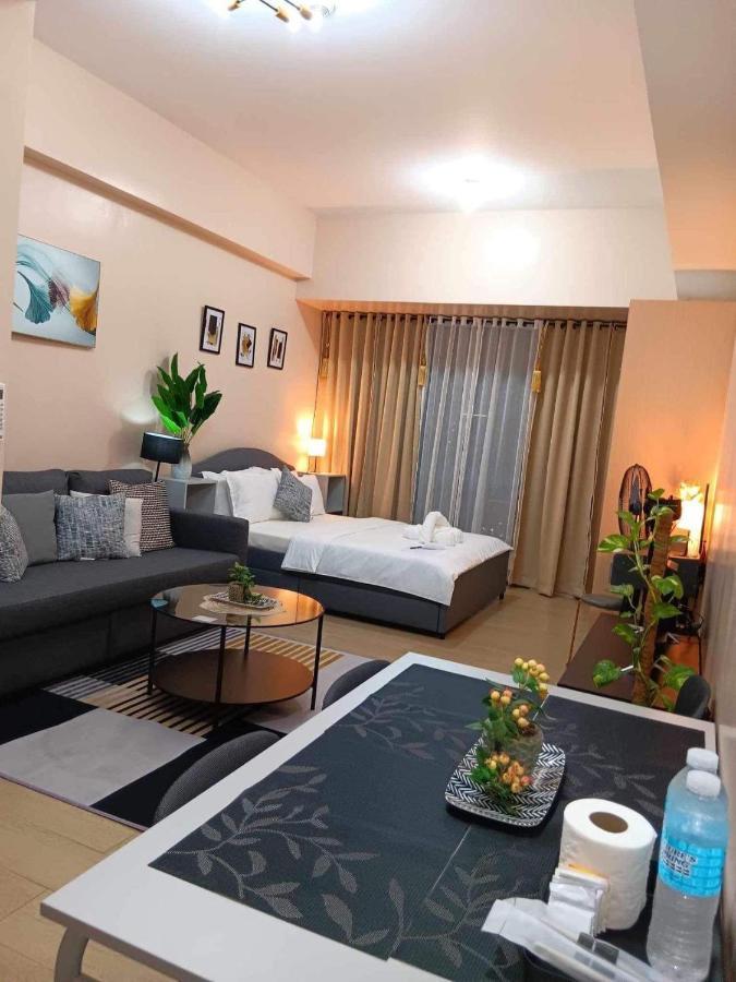 Studio Condo Building 81 Newport Boulevard Manila Exterior foto